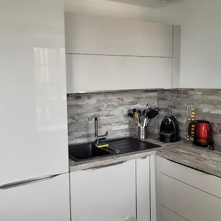 La Riviere Proche Et Centre De Daire