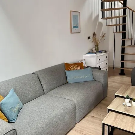 La Riviere Proche Et Centre De